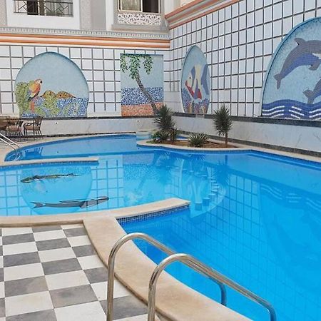 201Sheraton Plaza 洪加達 外观 照片